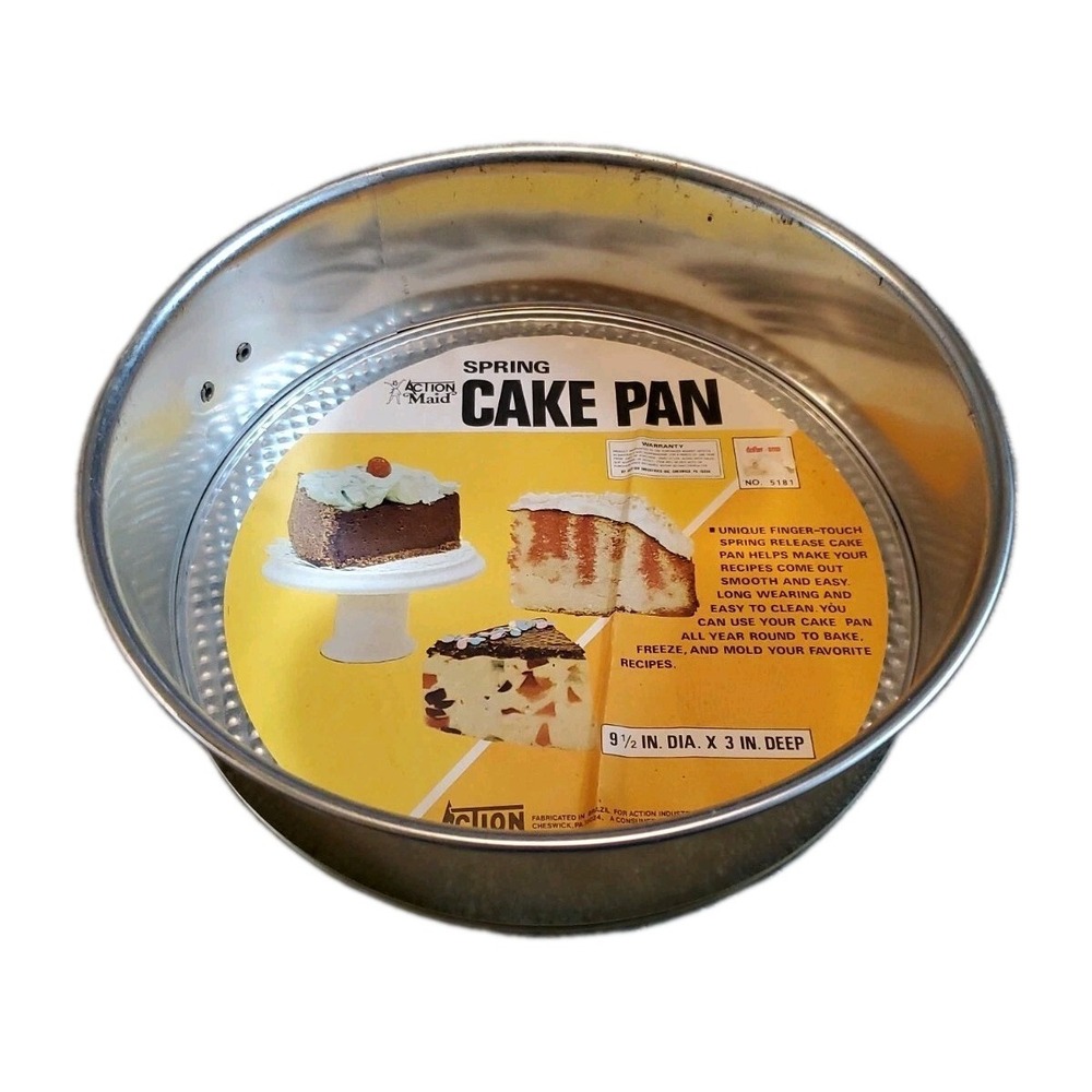 Vintage 70s Metal SPRING Cake Pan by Action Industries‎ 9.5" Diameter 3" Deep